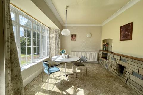 104 Caistor Road, Laceby, Grimsby, DN37 7JG