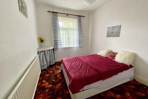 104 Caistor Road, Laceby, Grimsby, DN37 7JG