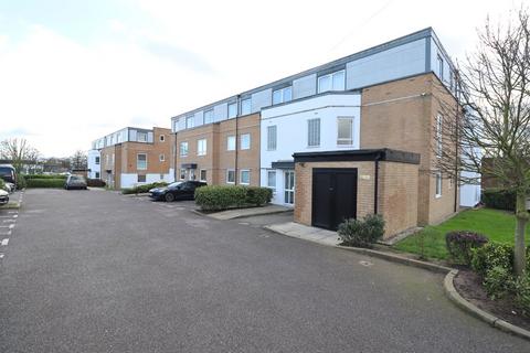 2 bedroom apartment to rent, Rayleigh Road, Eastwood, Leigh-on-Sea, SS9