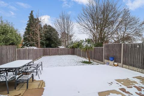 52 High Acres, Abbots Langley, WD5 0JD