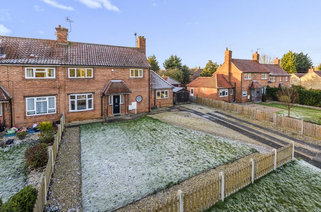 Willingham Road, Fillingham, DN21 3 bed semidetached house £230,000