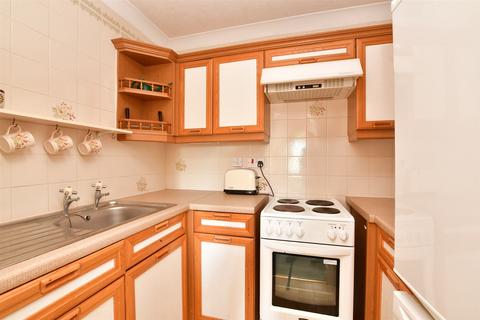 1 bedroom flat for sale, Roebuck Close, Reigate, Surrey