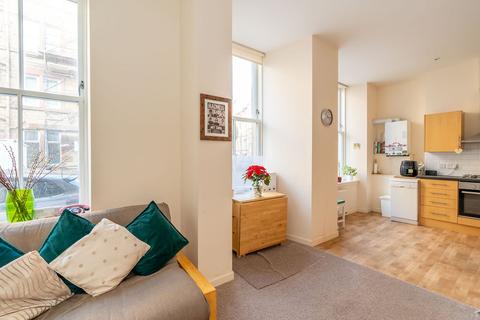 2 bedroom flat for sale - 43/2 Watson Crescent, Merchiston, Edinburgh, EH11 1ER