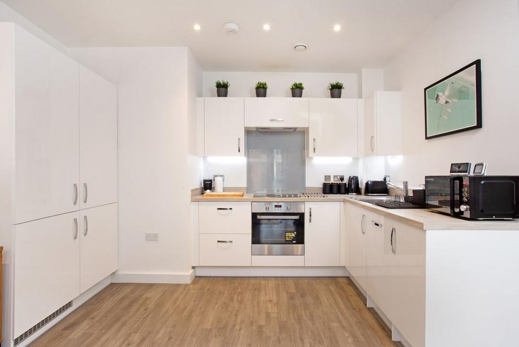 Roden Street, Ilford, IG1 1 bed flat for sale £92,750