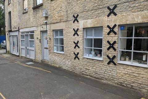 Property to rent, The Waterloo, CIRENCESTER,