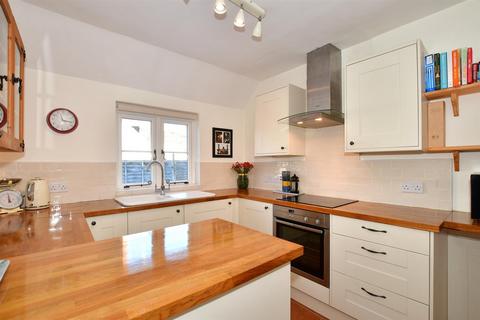 Nutshell Bethersden Road, Smarden, Ashford, TN27 8QF