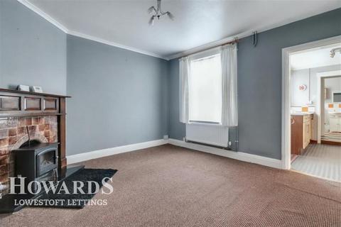 3 bedroom terraced house to rent, Rotterdam Road, Lowestoft