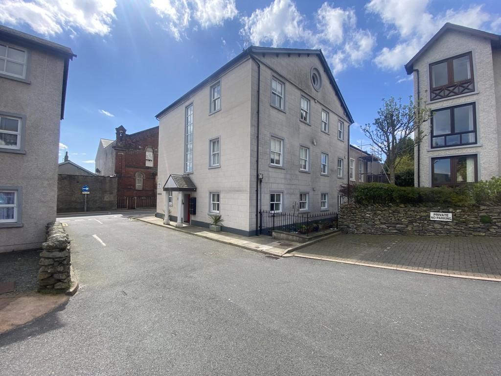 Well Head, Fountain Street, Ulverston 2 bed ground floor flat £200,000