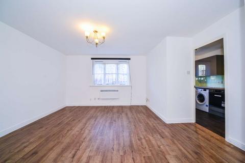 2 bedroom flat to rent, Century House, Lewisham, London