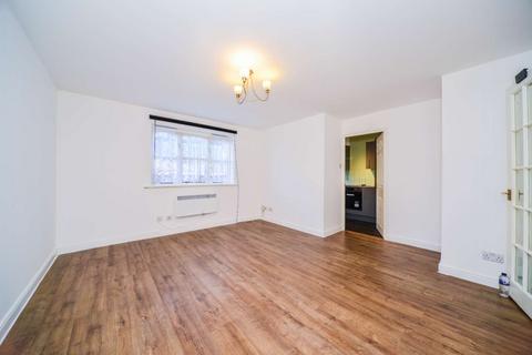 2 bedroom flat to rent, Century House, Lewisham, London