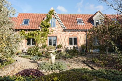 5 bedroom detached house for sale - Flaxlands, Royal Wootton Bassett, Swindon, Wiltshire, SN4