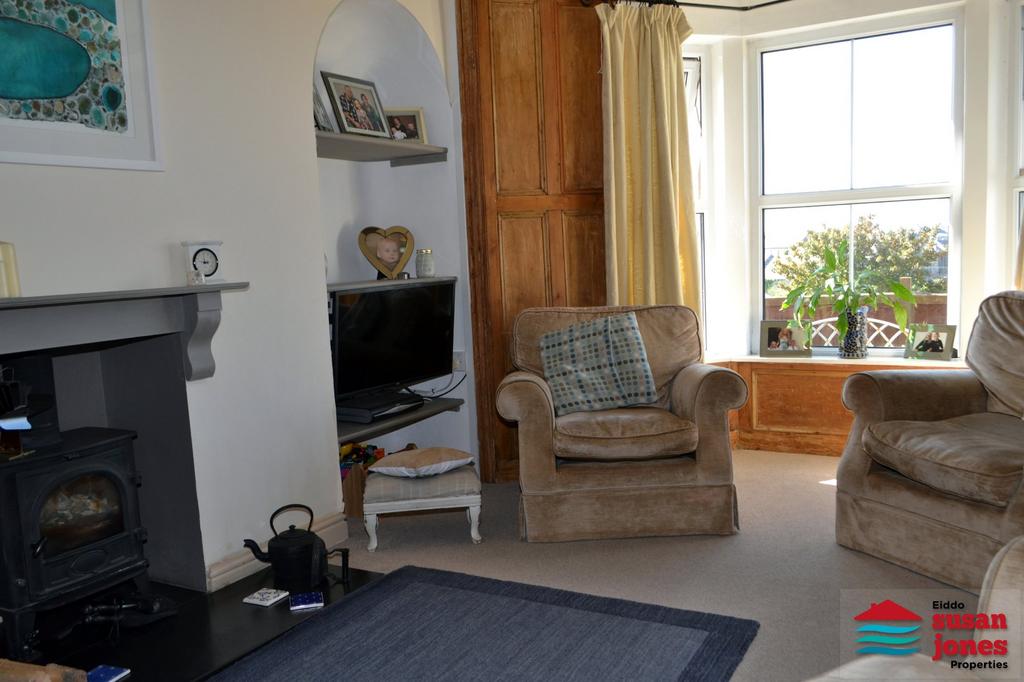 Nefyn, Pen Llyn Peninsula 3 bed terraced house £205,000