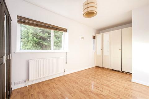 20 The Crescent, New Malden, KT3 3LH