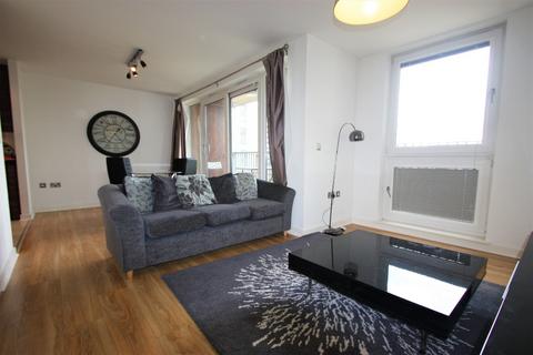 2 bedroom flat to rent, Kimmerghame Path, Fettes, Edinburgh, EH4