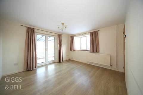 16 Linbridge Way, Luton, LU2 9TU