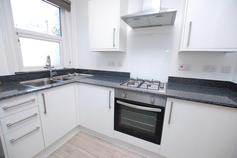 1 bedroom apartment to rent, Victoria Road, Guildford, Surrey, GU1