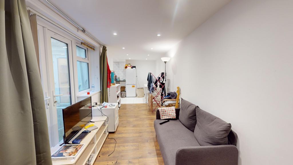 Western Road, Brighton, BN1 1 bed flat to rent £1,250 pcm (£288 pw)