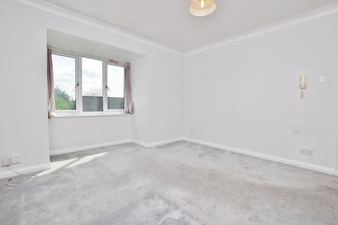 1 bedroom apartment to rent, Regent Court, Belvedere Close, Guildford, Surrey, GU2