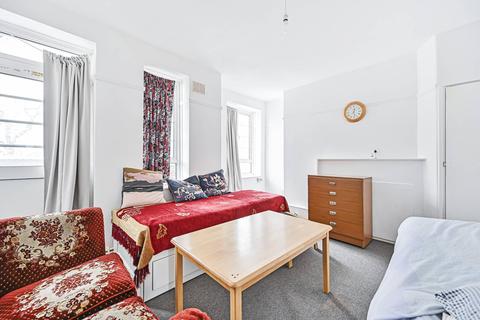 1 bedroom flat to rent, Loddiges Road, Hackney, London, E9