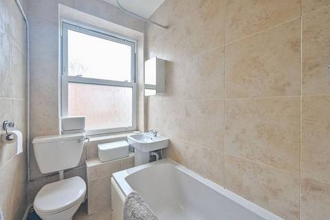 Flat 15, Swinton House Turin Street, London, E2 6BB