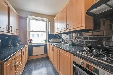 Flat 15, Swinton House Turin Street, London, E2 6BB