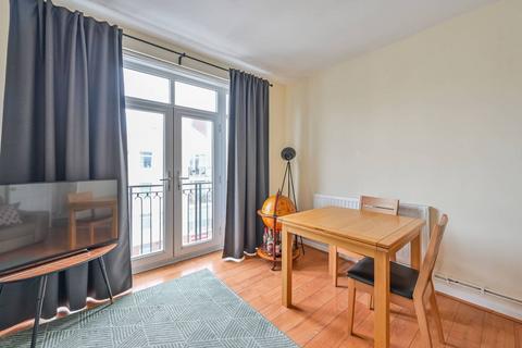 Flat 15, Swinton House Turin Street, London, E2 6BB