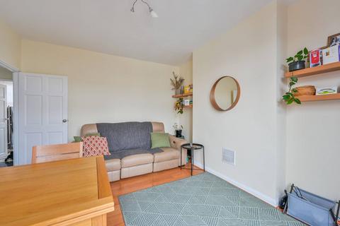 Flat 15, Swinton House Turin Street, London, E2 6BB