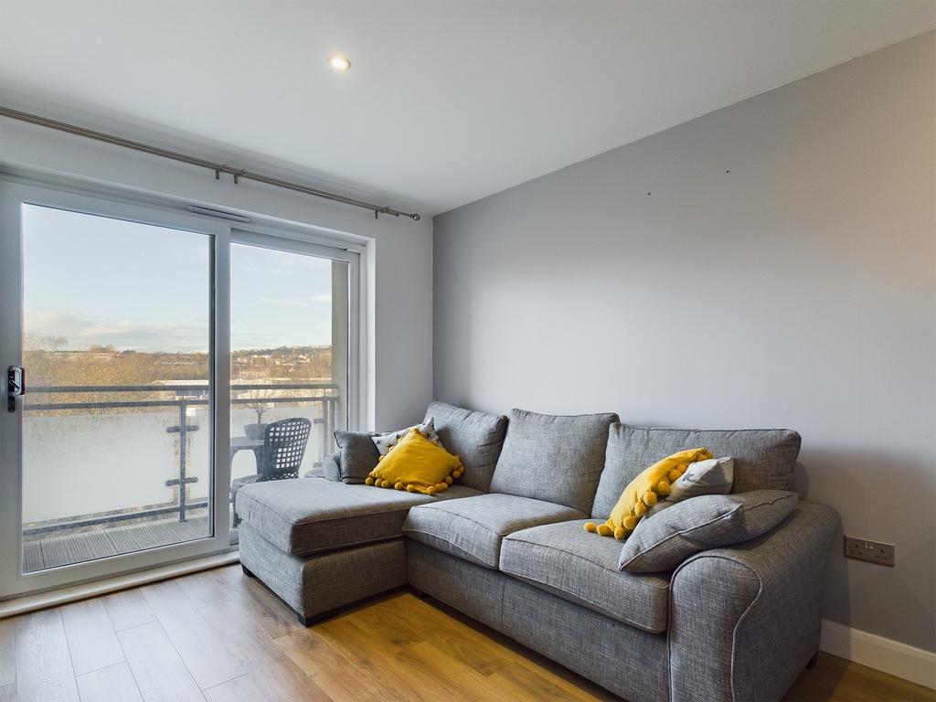 Copper Quarter, Swansea, SA1 1 bed flat £695 pcm (£160 pw)