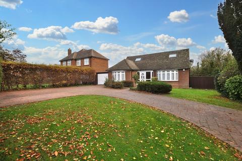 4 bedroom chalet for sale, Beehive Lane, Great Baddow