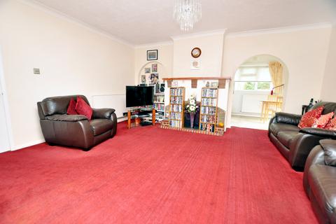 4 bedroom chalet for sale, Beehive Lane, Great Baddow