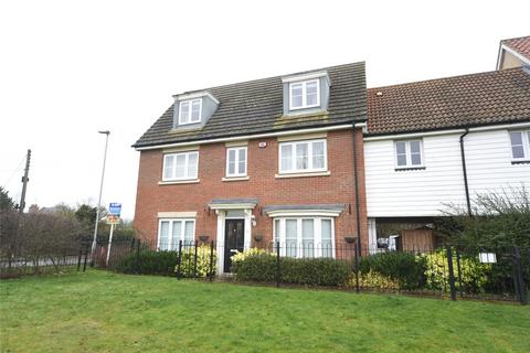 5 bedroom link detached house to rent, Old Dairy Court, Mildenhall, Bury St Edmunds, Suffolk, IP28