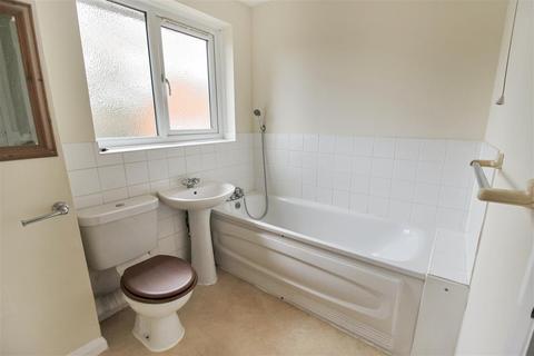 1 bedroom end of terrace house to rent, Cornwall Road, Whitehill