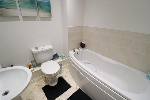32 Sachfield Drive, Chafford Hundred, Grays, RM16 6QJ