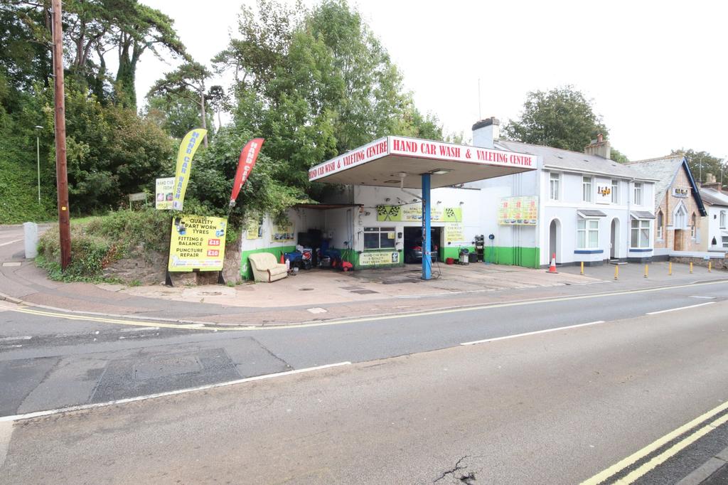 Hele Road | Torquay Garage - £155,000