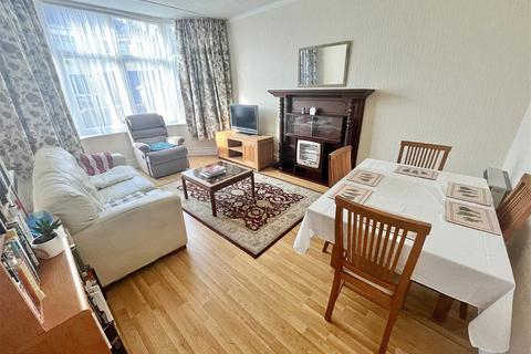 2 bedroom flat for sale, Headland Park Road, Preston, Paignton