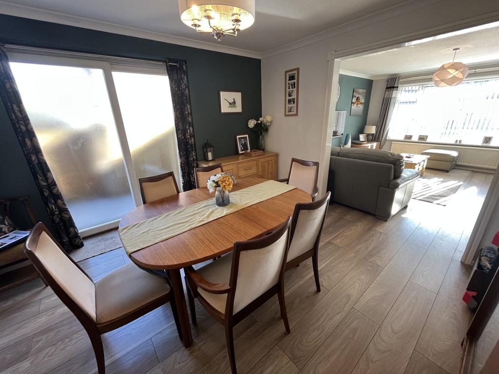 Lancaster Drive Roselands Paignton 5 bed detached house £425,000