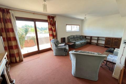 9 Arden Drive, Torquay, TQ2 6DZ