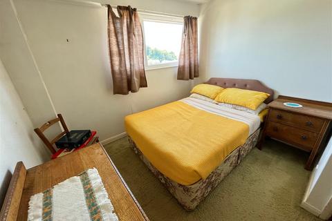 9 Arden Drive, Torquay, TQ2 6DZ