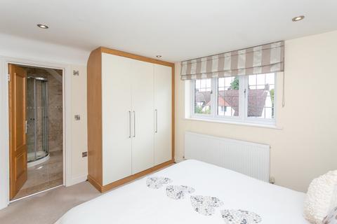 The Gables, 2a Vivian Gardens, Watford, WD19 4PG