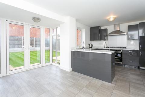 8 Griffiths Close, Bushey, WD23 3EY