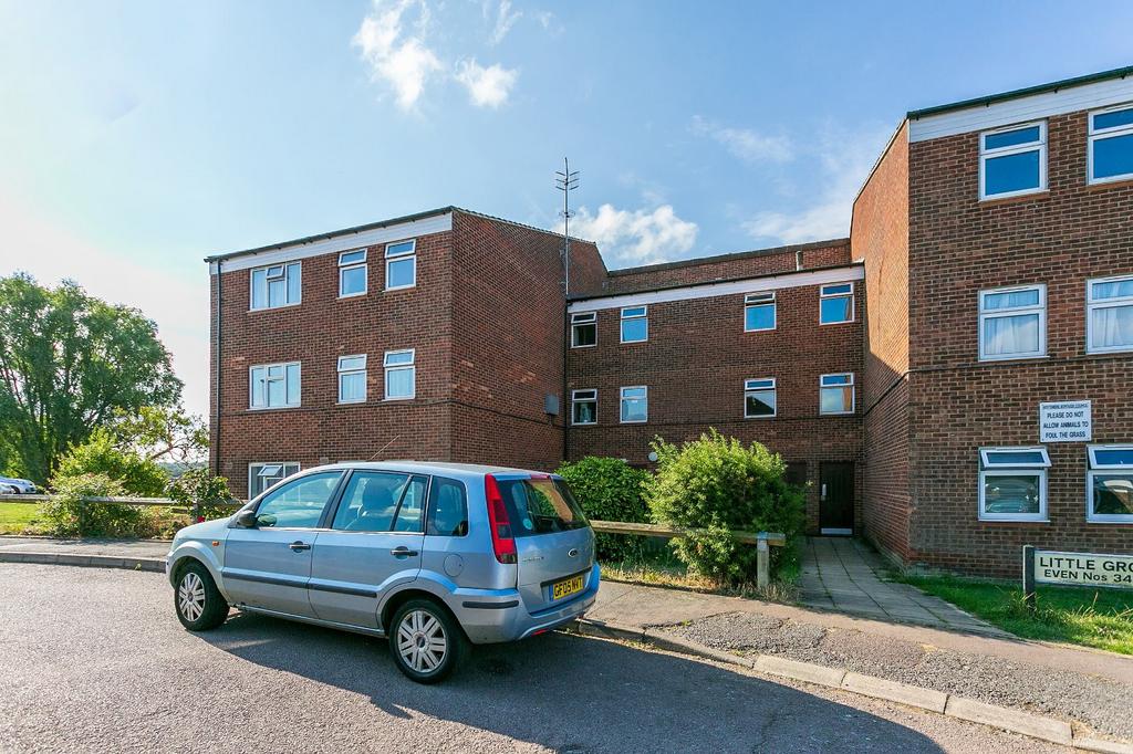 Little Grove, Bushey, Hertfordshire... 3 bed apartment £270,000