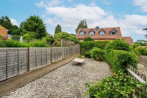 4, Grove Cottages Falconer Road, Bushey, WD23 3AE