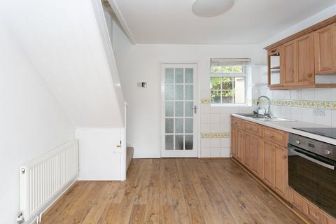 4, Grove Cottages Falconer Road, Bushey, WD23 3AE