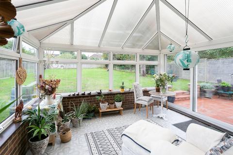 22 Falconer Road, Bushey, WD23 3AD
