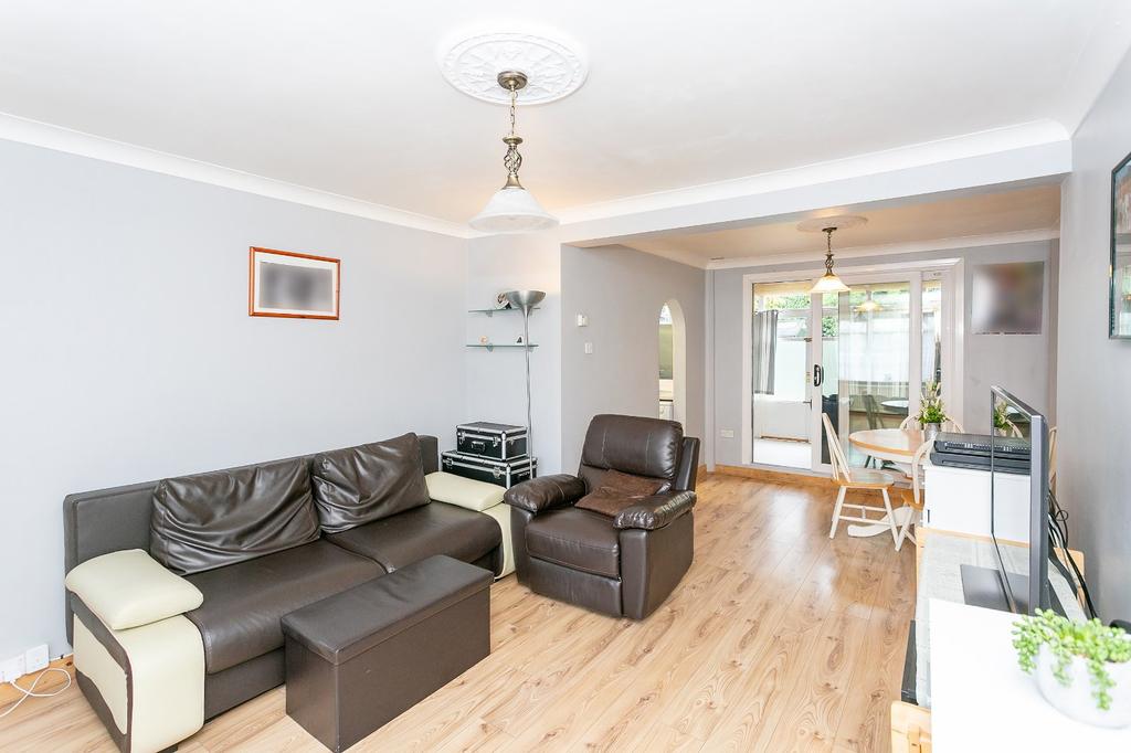 Stevenage Crescent, Borehamwood, Hertfordshire, WD6 3 bed terraced