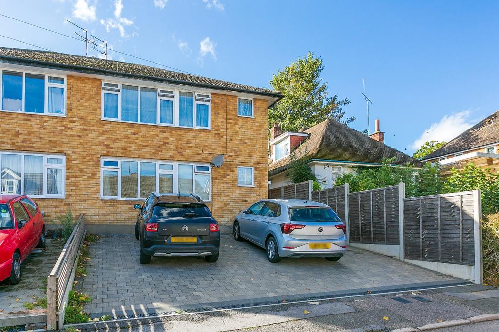 Cemmaes Meadow, Hemel Hempstead, Hertfordshire, HP1 2 bed