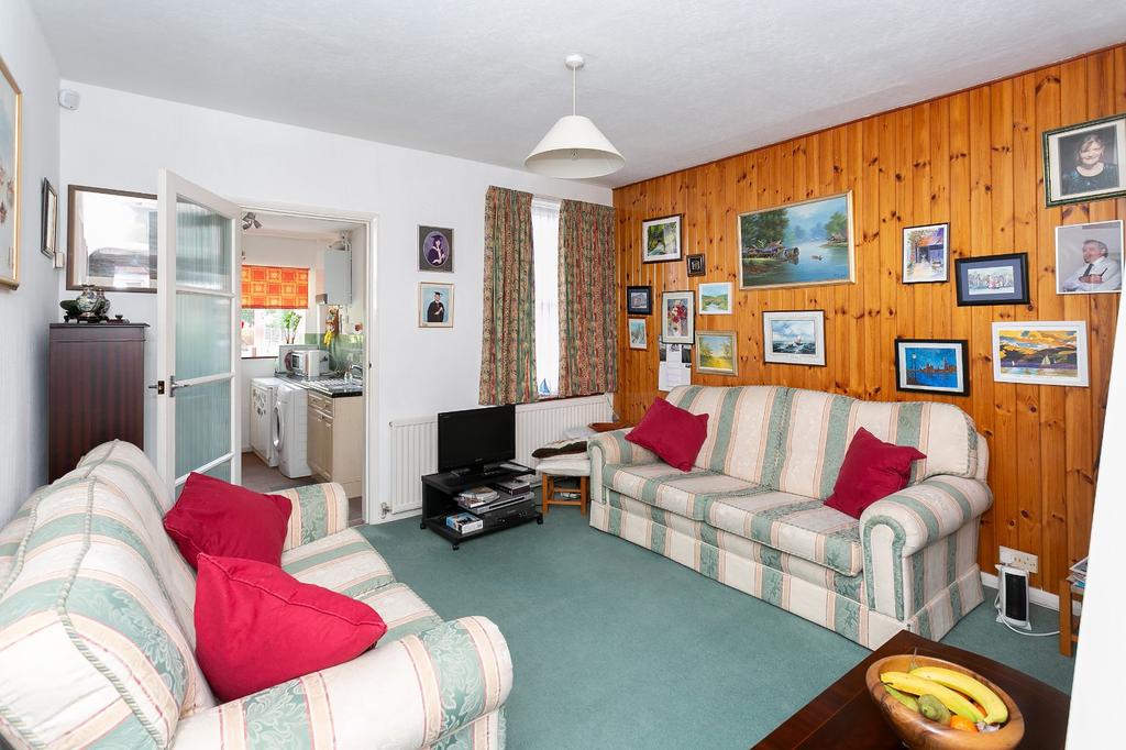 St. James Road, Watford, Hertfordshire, WD18 2 bed terraced house £