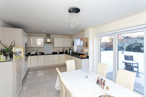 4 bedroom detached house to rent - Ivy Close, Leavesden, Watford, Hertfordshire, WD25
