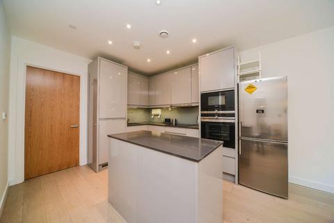 4 bedroom house to rent, Thonrey Close, Colindale, London