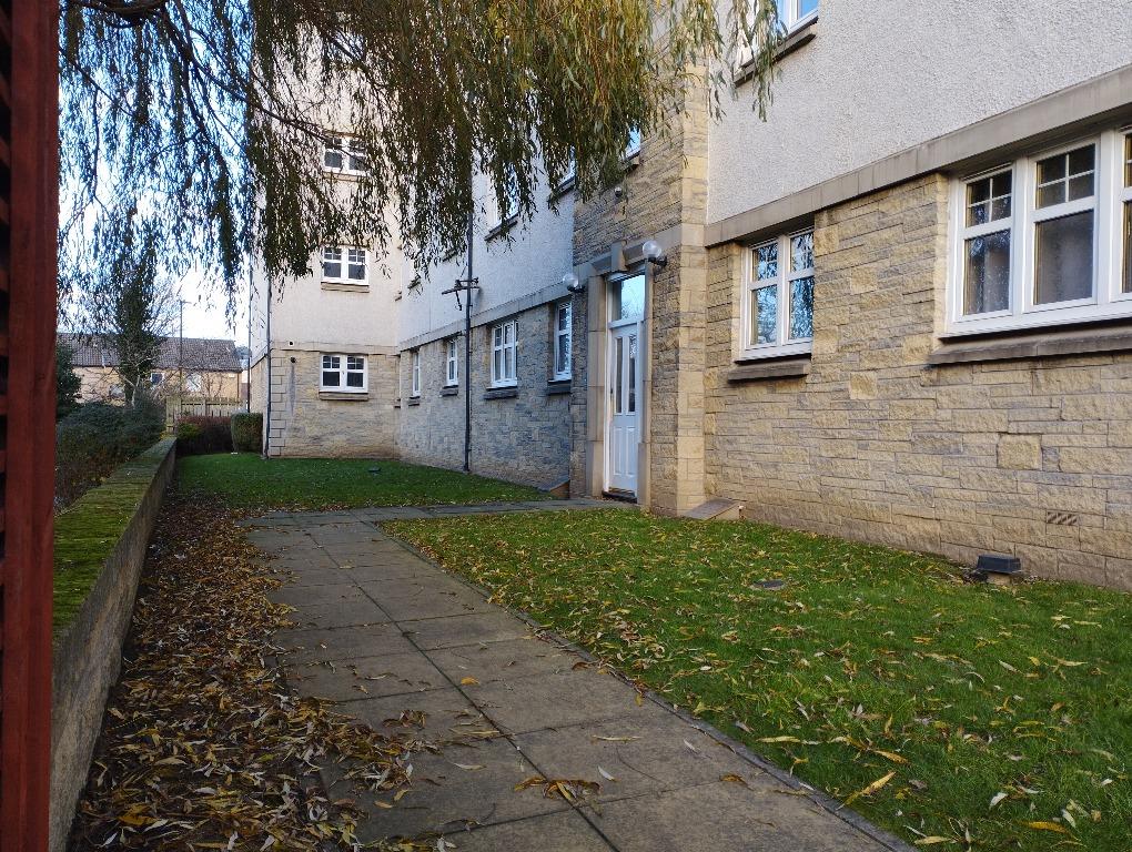 New Orchardfield, Leith, Edinburgh, EH6 2 bed flat £1,100 pcm (£254 pw)